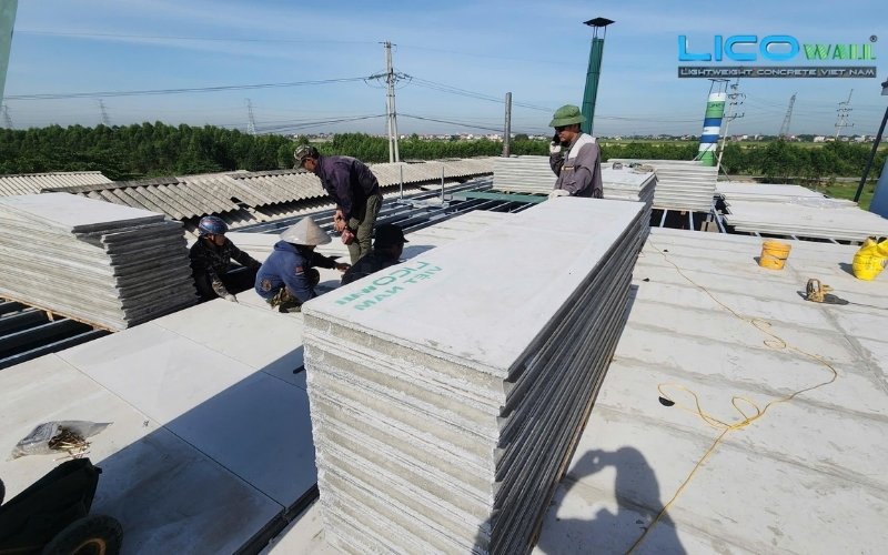 Công trình đang xây dựng nhà cao tầng với bê tông nhẹ EPS