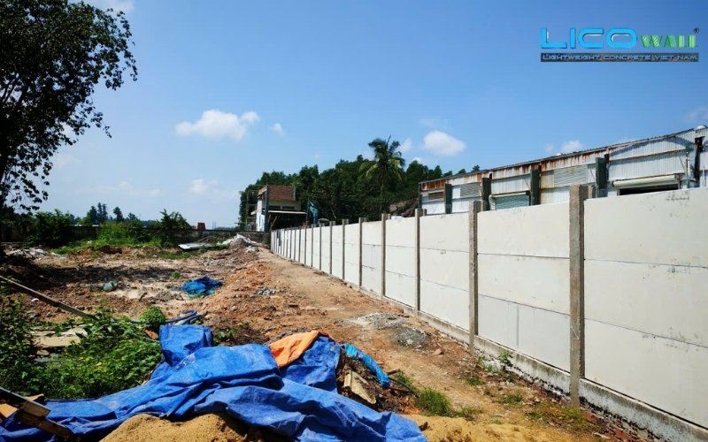 Bê tông nhẹ EPS được ứng dụng trong nhiều công trình xây rào, tường, bờ chắn,...