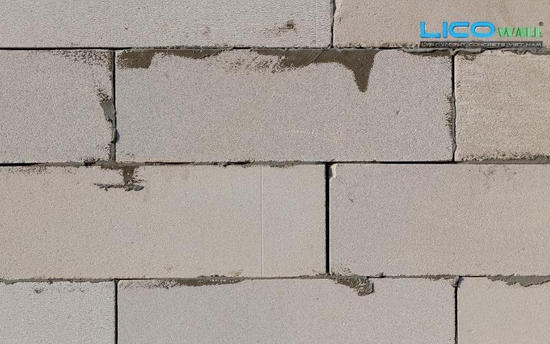 Bức tường xây bằng gạch bê tông khí chưng áp