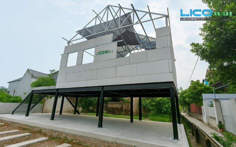 Nhà sàn bê tông nhẹ EPS LICO WALL