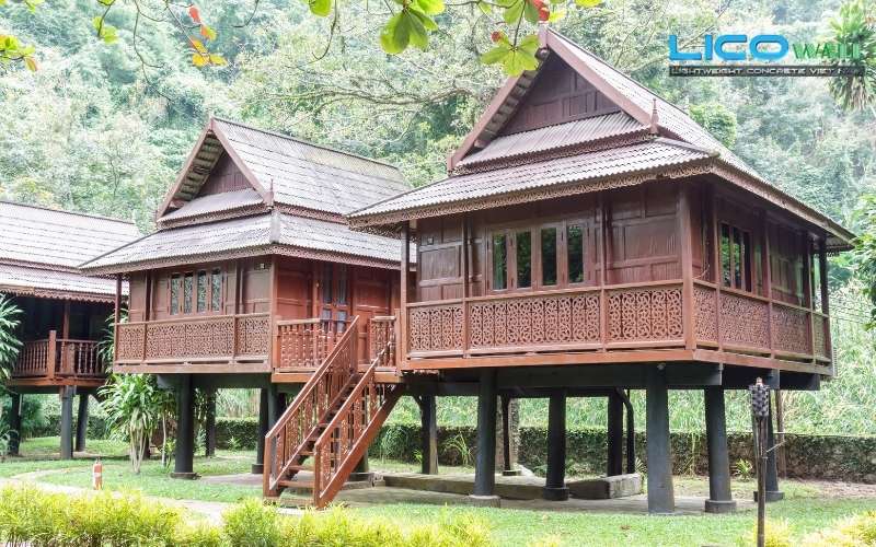 Mẫu nhà sàn bê tông họa tiết gỗ – Hiện đại và giữ nét truyền thống