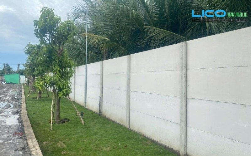 Hàng rào được hoàn thành bằng bê tông nhẹ EPS